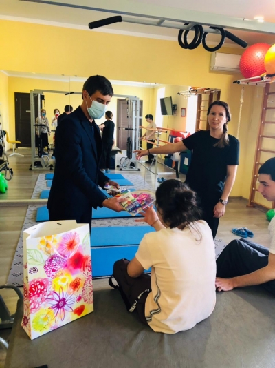 Посещение Харазия А.В., заведующего отделом образования реабилитационного центра, функционирующего на базе ЦВВ.