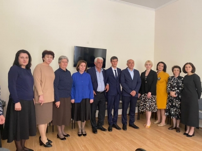 Представление коллективу заведующего отделом образования  Харазия Адамыра Вадимовича