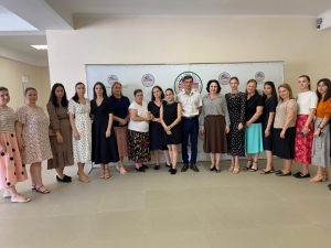 Заведующий отделом образования Харазия А.В. посетил Гудаутскую СШ № 3.